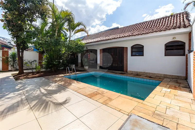 Casa com 4 quartos à venda em Alto da Lapa – SP