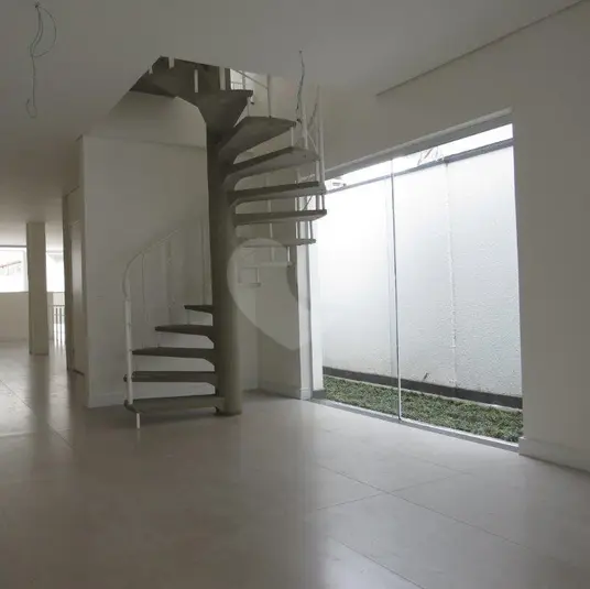 Casa à venda em Moema – SP