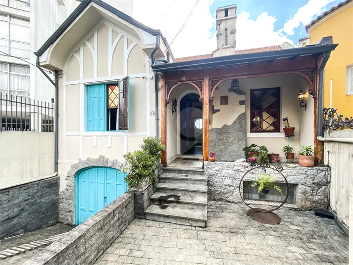 Casa com 3 quartos à venda ou para alugar em Bela Vista – SP