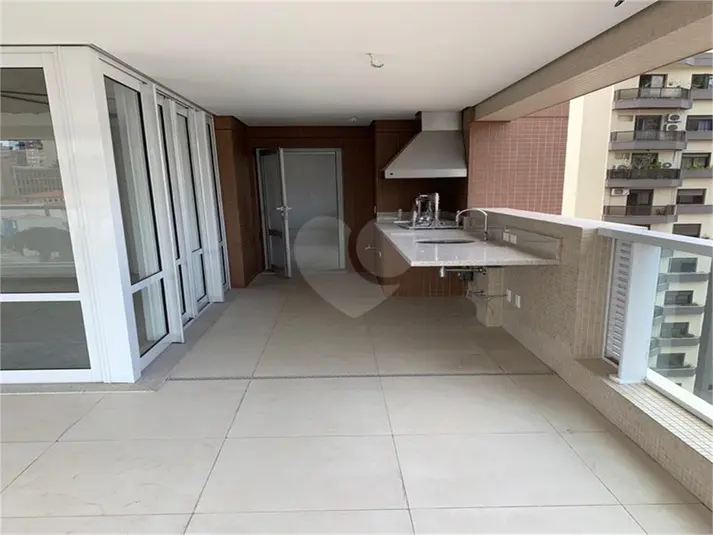 Apartamento com 4 quartos à venda em Aclimação – SP