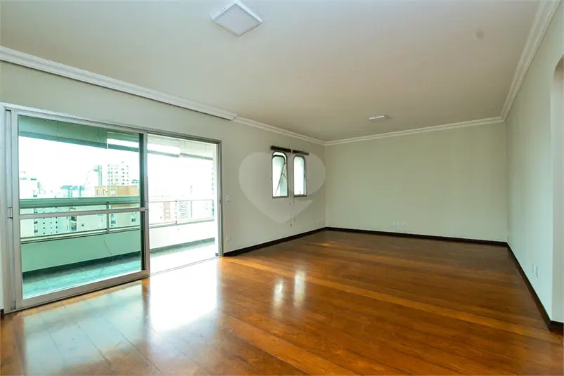 Apartamento com 4 quartos à venda em Moema – SP