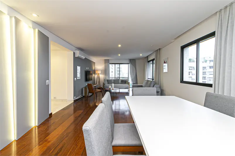 Apartamento com 4 quartos à venda em Vila Nova Conceição – SP