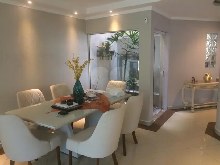 Casa com 4 quartos à venda em Santana – SP