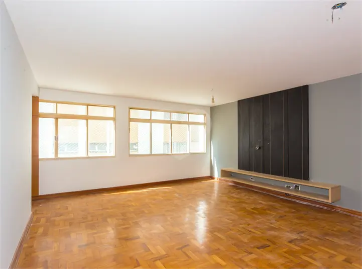Apartamento com 3 quartos à venda em Bela Vista – SP