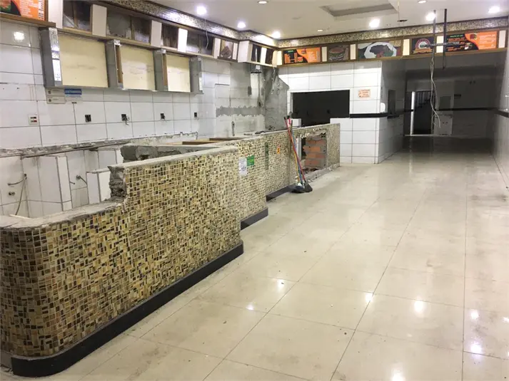 Salão Comercial à venda em Brás – SP