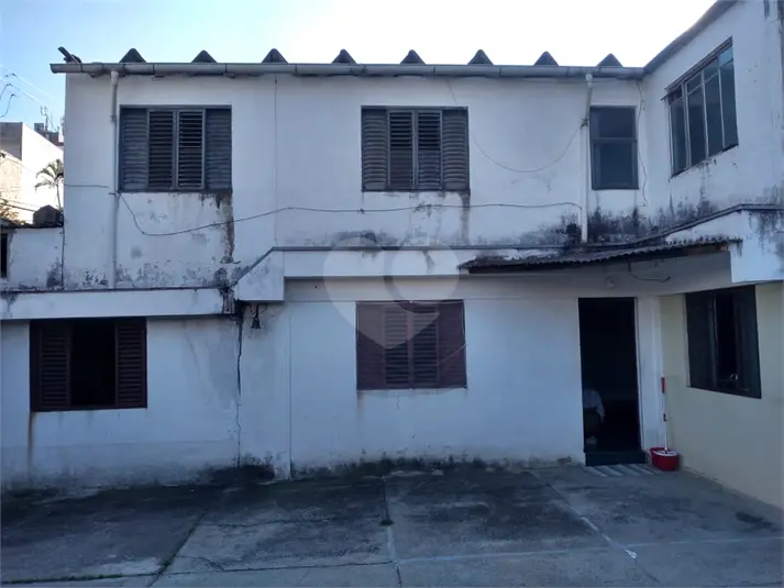 Terreno com 6 quartos à venda em Penha – SP