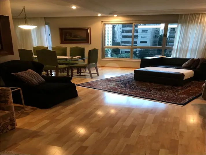 Apartamento com 3 quartos à venda ou para alugar em Jardim Paulista – SP