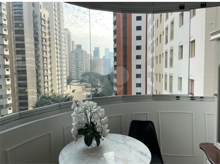Apartamento com 3 quartos à venda em Moema – SP
