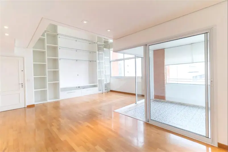 Duplex com 3 quartos à venda em Jardim América – SP