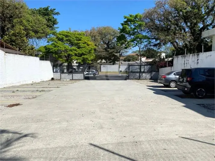 Galpão à venda ou para alugar em Jardim Europa – SP