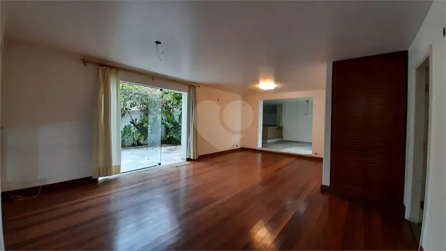 Casa com 4 quartos à venda em Alto da Lapa – SP