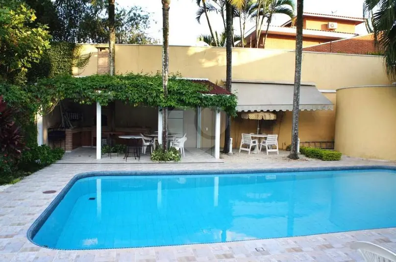 Casa térrea com 4 quartos à venda em Jardim Cordeiro – SP