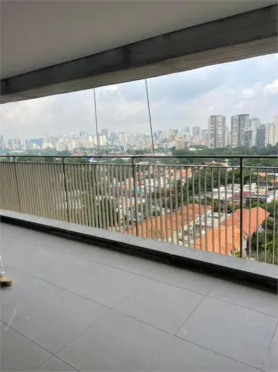 Apartamento com 3 quartos à venda em Moema – SP