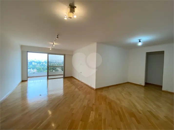 Apartamento com 3 quartos à venda em Vila Nova Conceição – SP