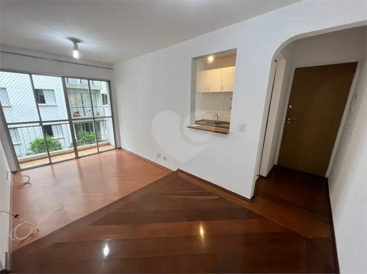 Apartamento com 2 quartos para alugar em Alto de Pinheiros – SP