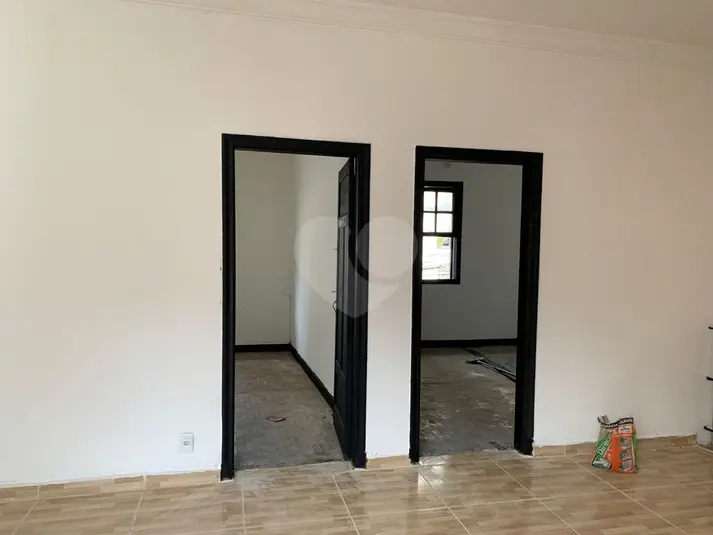 Prédio inteiro com 6 quartos à venda em Santana – SP