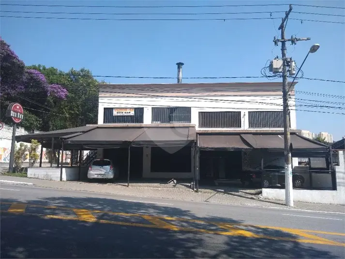 Salão Comercial para alugar em Taboão – SP
