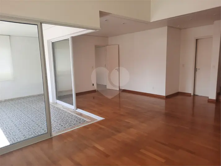 Duplex com 3 quartos à venda em Jardim América – SP
