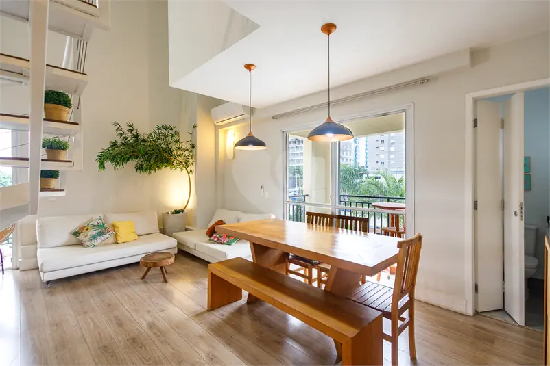 Duplex com 2 quartos à venda ou para alugar em Vila Madalena – SP