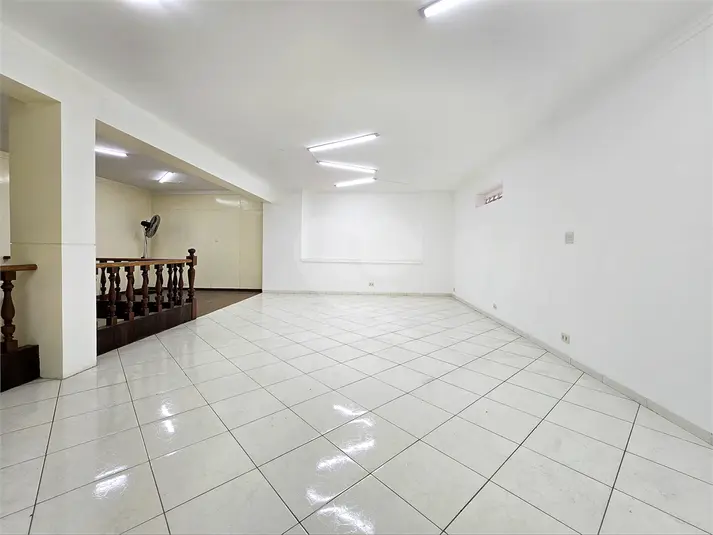 Loja à venda ou para alugar em Bela Vista – SP