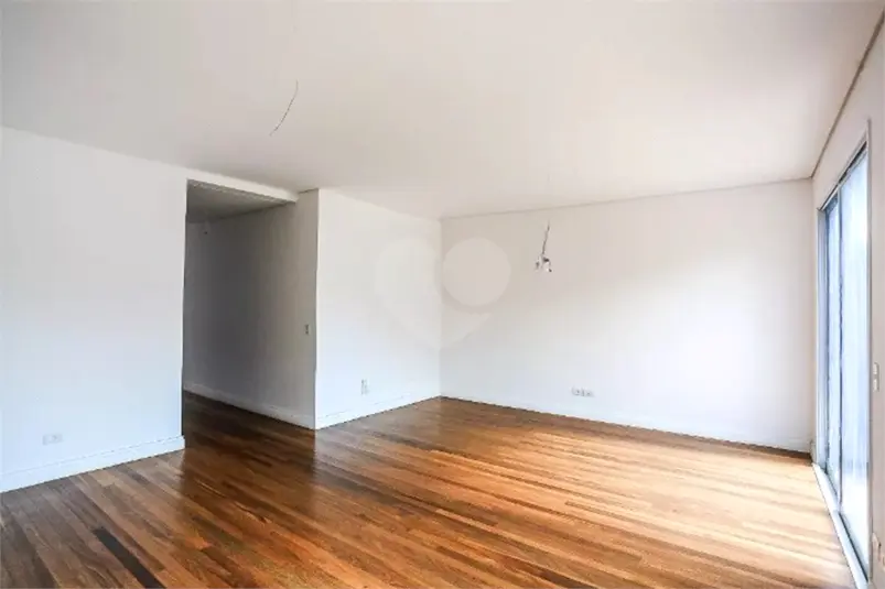 Condomínio com 5 quartos à venda em Real Parque – SP