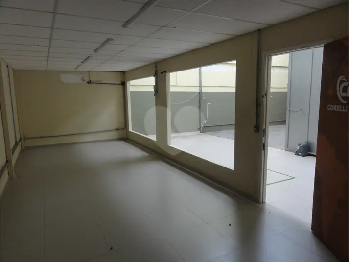 Prédio inteiro à venda em Santana – SP