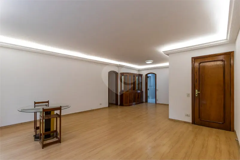 Apartamento com 3 quartos à venda em Moema – SP