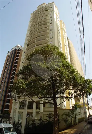 Apartamento com 3 quartos para alugar em Perdizes – SP