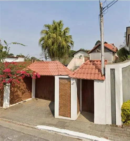 Sobrado com 3 quartos à venda em Horto – SP