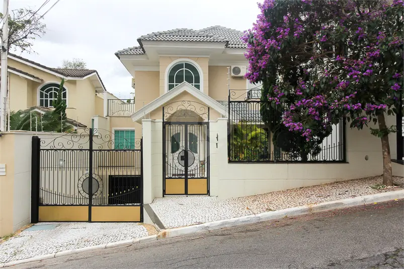 Sobrado com 4 quartos à venda em Jardim Floresta – SP