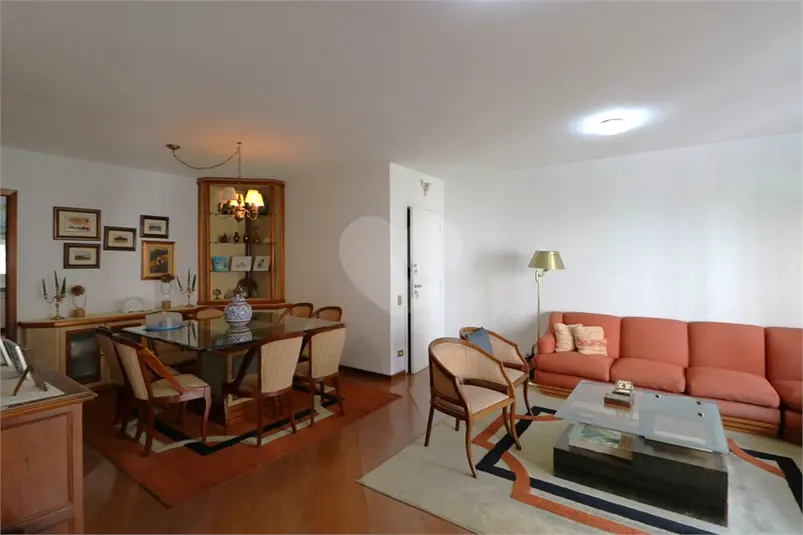 Apartamento com 4 quartos à venda em Moema – SP