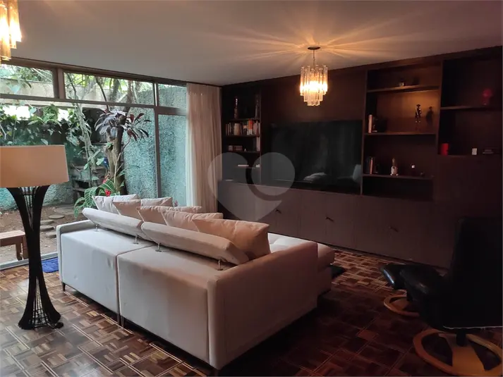 Casa com 4 quartos à venda em Campo Belo – SP