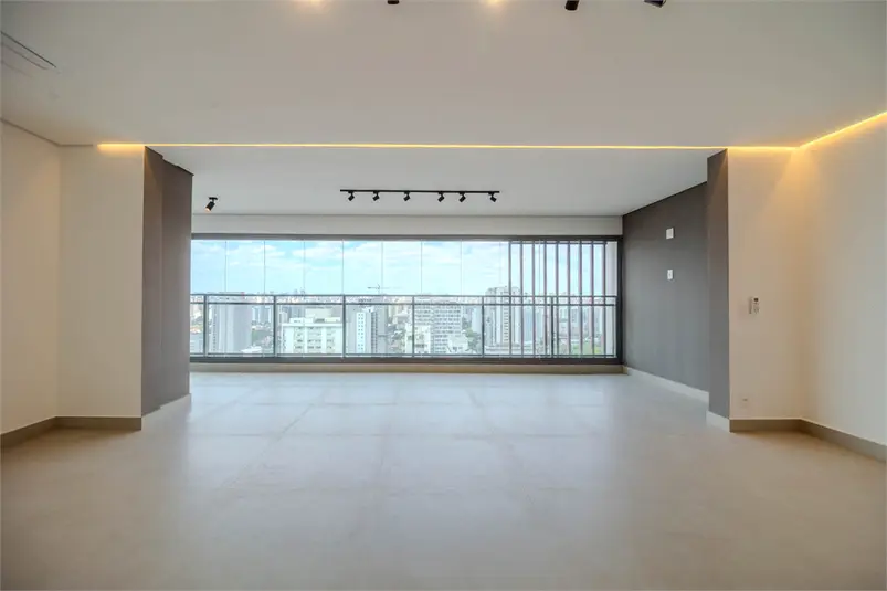 Apartamento com 3 quartos à venda em Campo Belo – SP