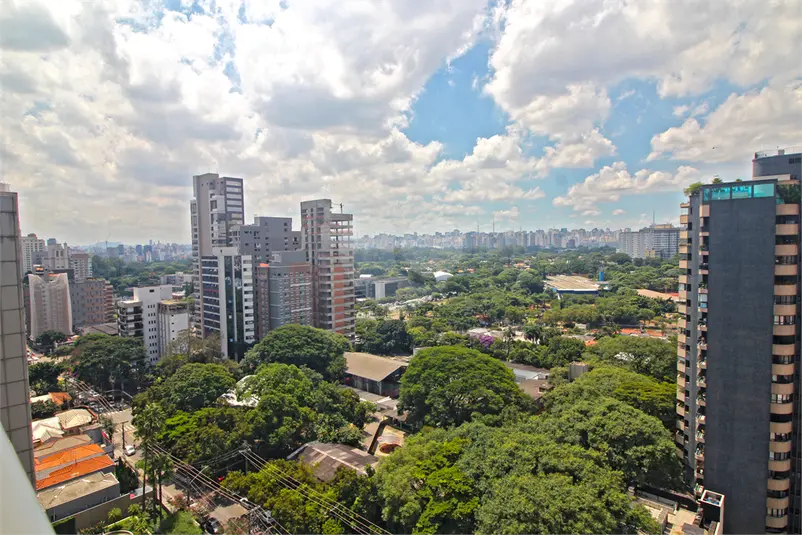 Apartamento com 4 quartos à venda em Moema – SP