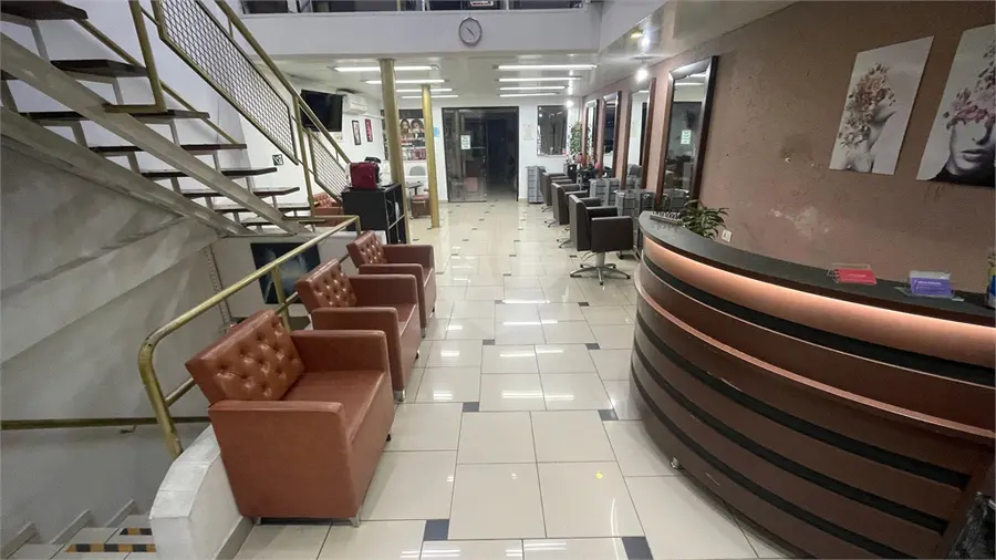 Prédio inteiro para alugar em Santana – SP