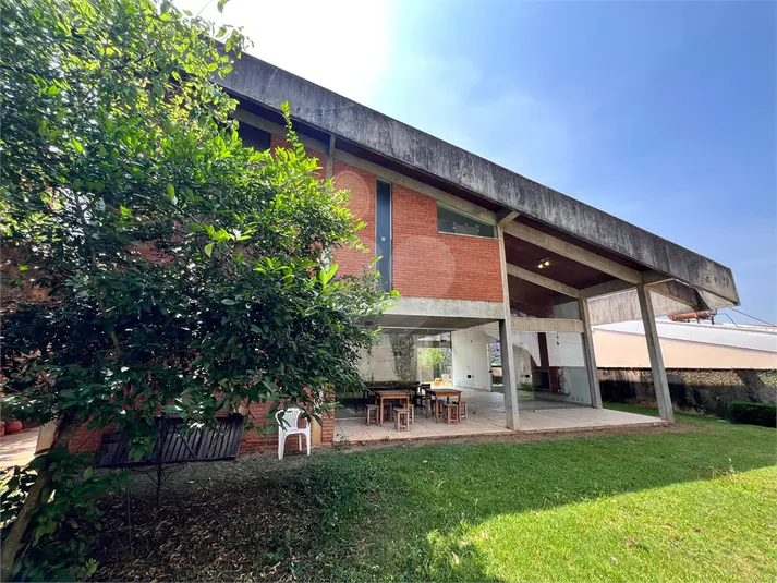 Sobrado com 4 quartos à venda ou para alugar em Alto de Pinheiros – SP