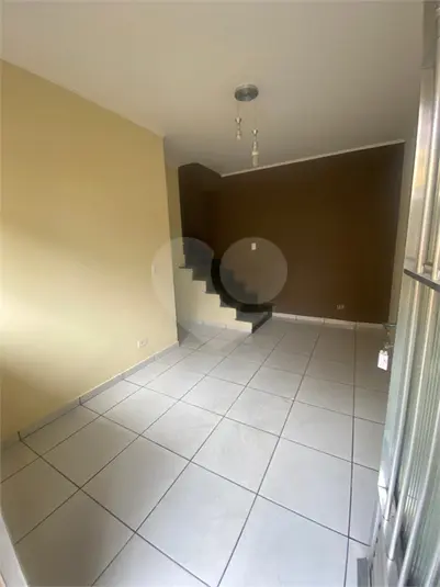 Casa de vila com 2 quartos para alugar em Mandaqui – SP