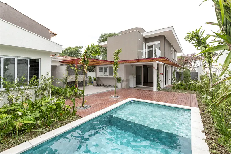 Casa com 4 quartos à venda em Alto de Pinheiros – SP