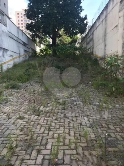 Terreno à venda em Moema – SP