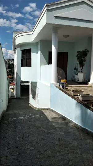 Sobrado com 4 quartos à venda em Horto – SP