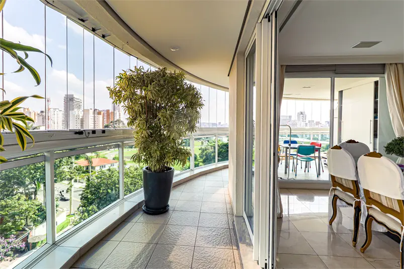 Apartamento com 4 quartos à venda em Paraíso – SP