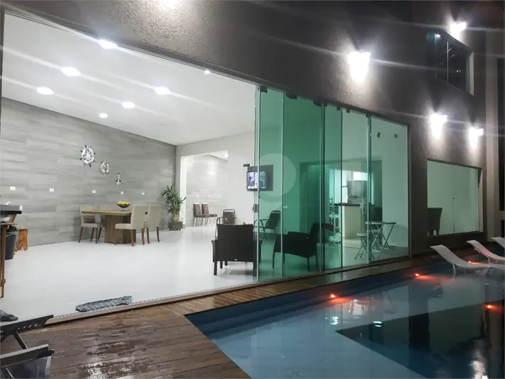 Casa com 3 quartos à venda em Horto – SP