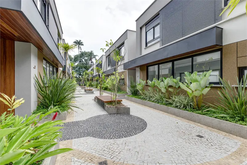 Casa com 4 quartos à venda em Alto da Boa Vista – SP