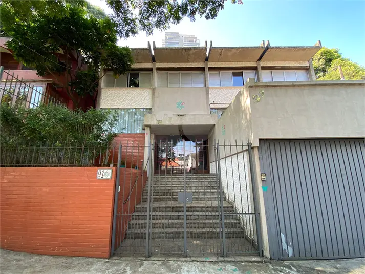 Sobrado com 5 quartos à venda em Vila Madalena – SP