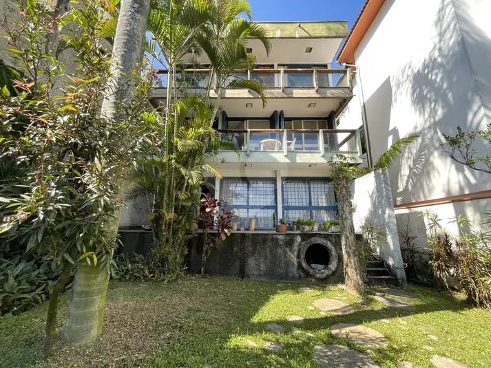 Casa com 4 quartos à venda em Pacaembú – SP