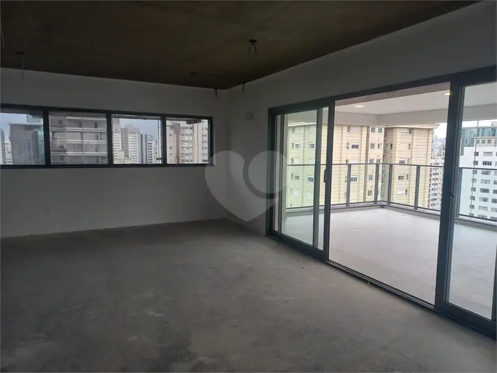 Apartamento com 4 quartos à venda em Itaim Bibi – SP
