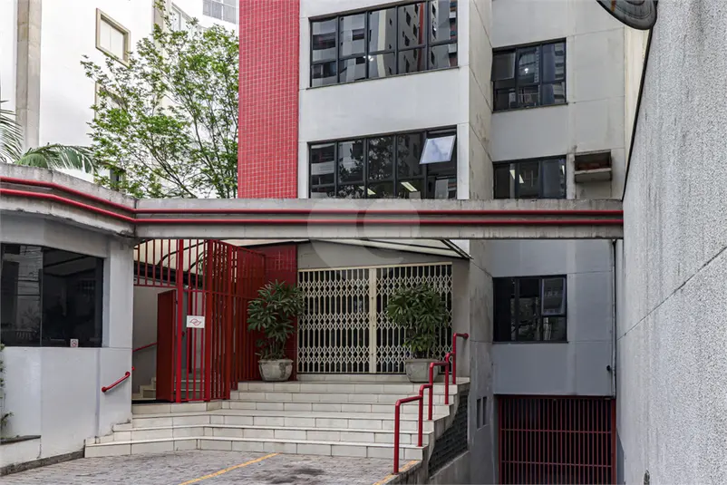 Prédio inteiro à venda em Pinheiros – SP