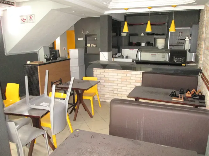 Casa à venda ou para alugar em Santana – SP