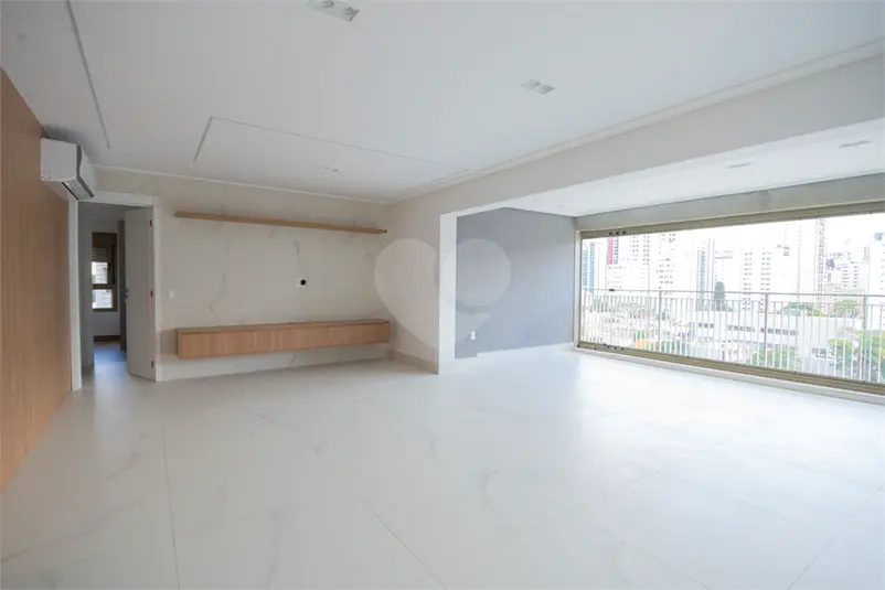 Apartamento com 3 quartos à venda em Moema – SP