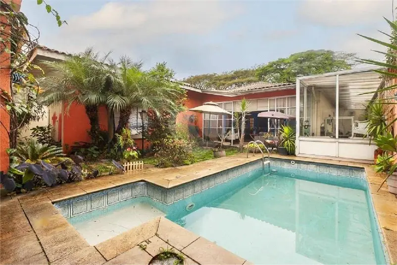 Casa com 3 quartos à venda em Alto de Pinheiros – SP